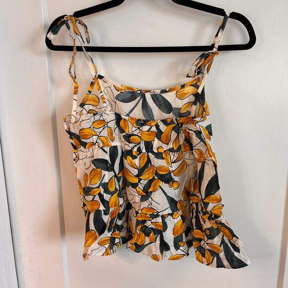 NEW Mine White Floral Tiered Peplum Style Tank Top Size Medium - Picture 4 of 9